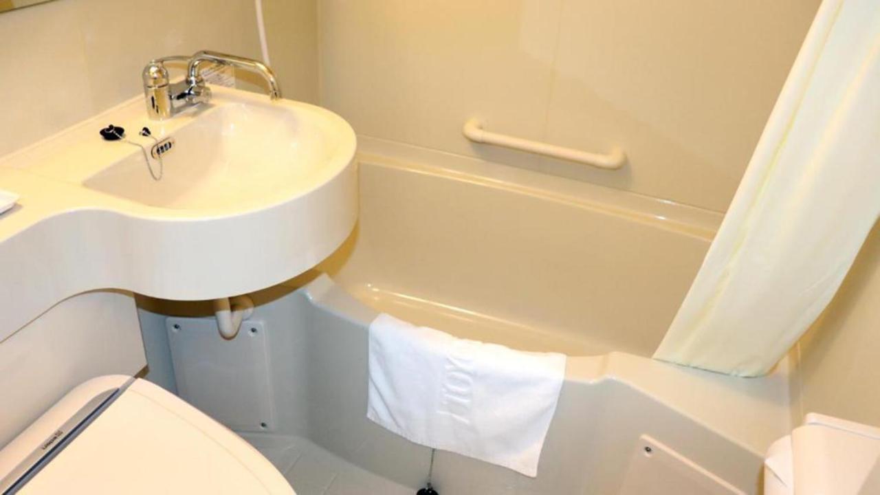 Toyoko Inn Tsu Eki Nishi Guchi Zewnętrze zdjęcie